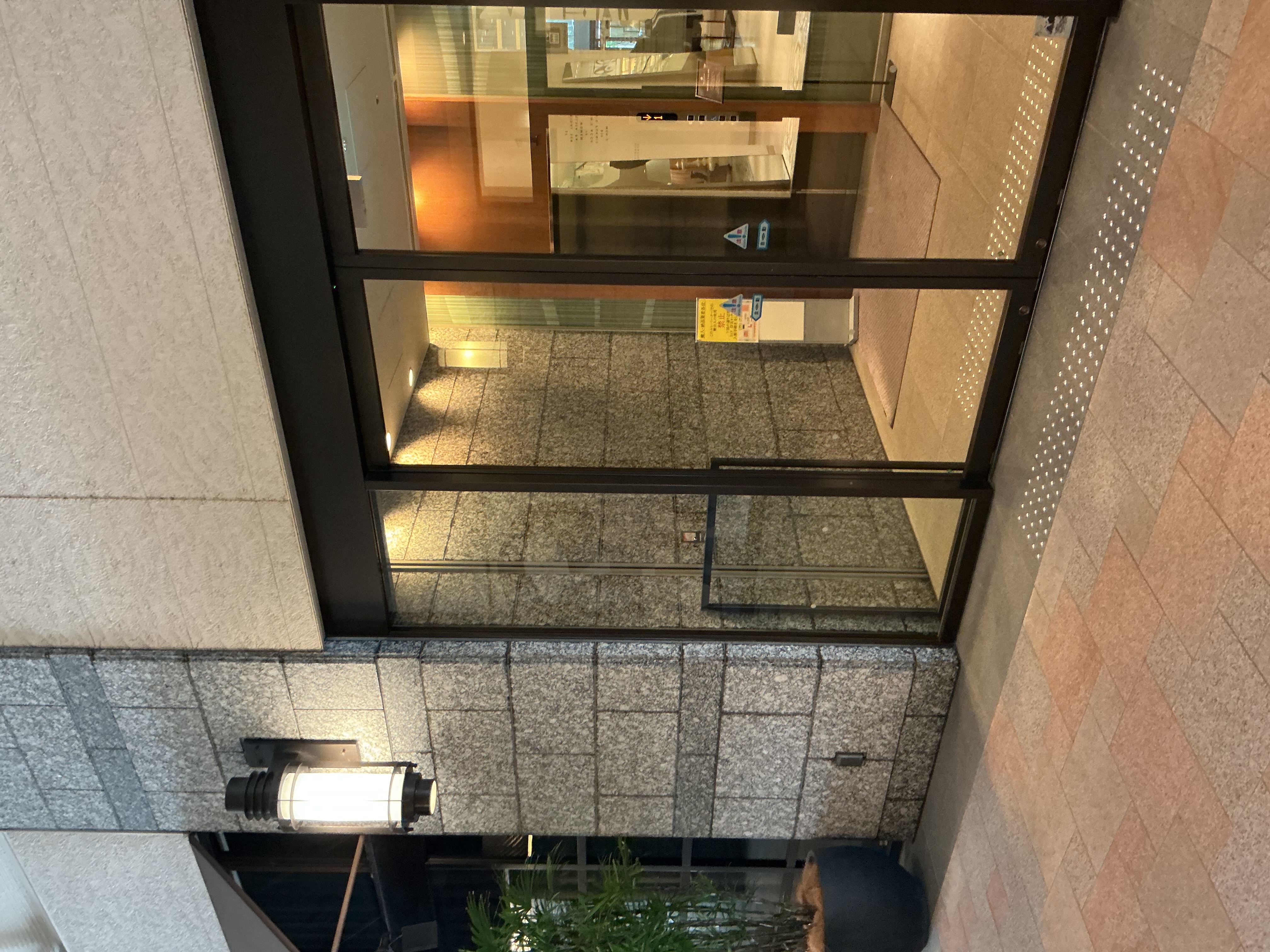 メインエレベーター