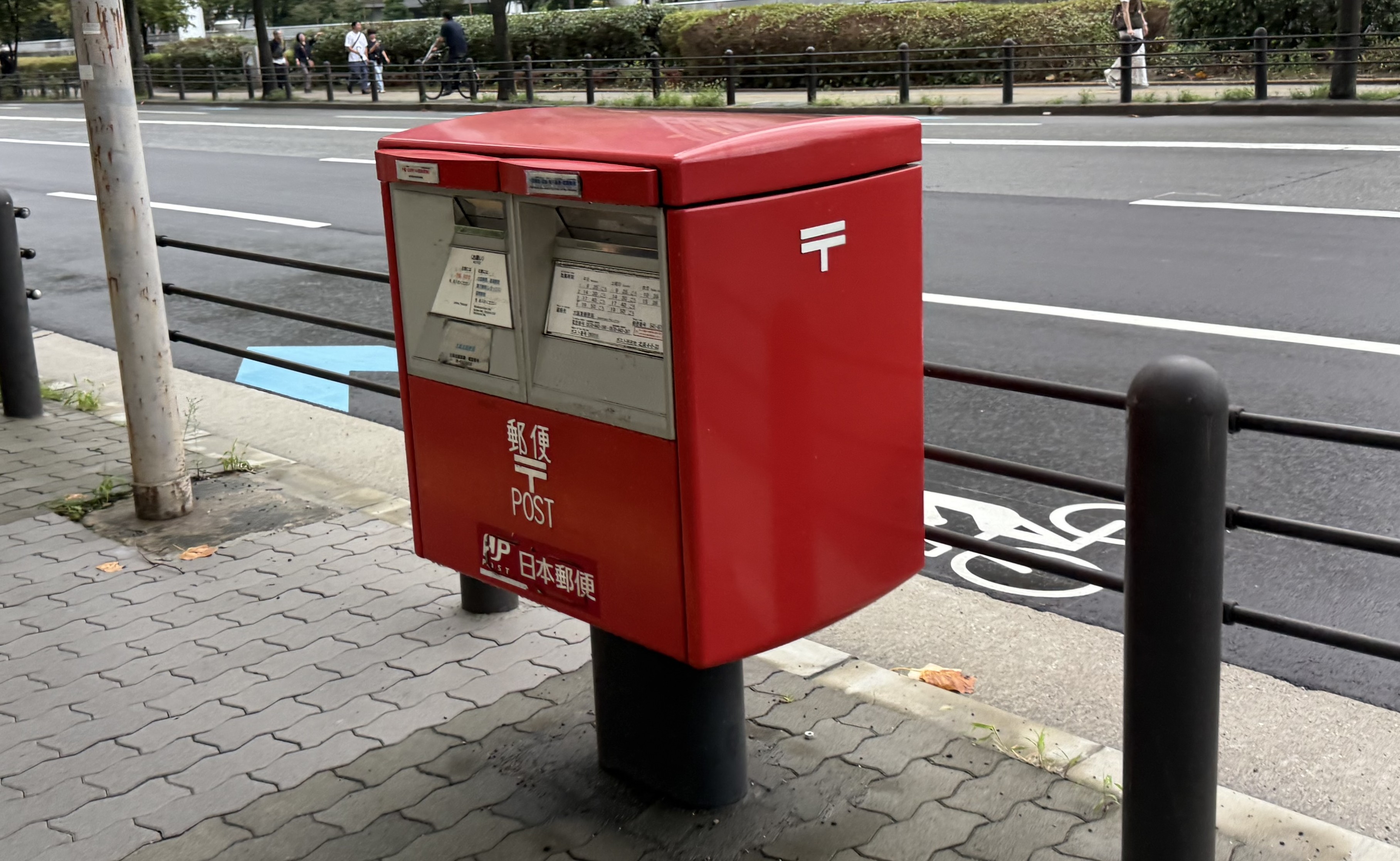 淀屋橋ゲートタワー周辺の街頭ポスト