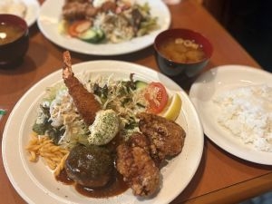 【SYNTH(シンス)ELK神戸ブログ】更新のお知らせ～グルメレポート　Cafe Rest ８番館～