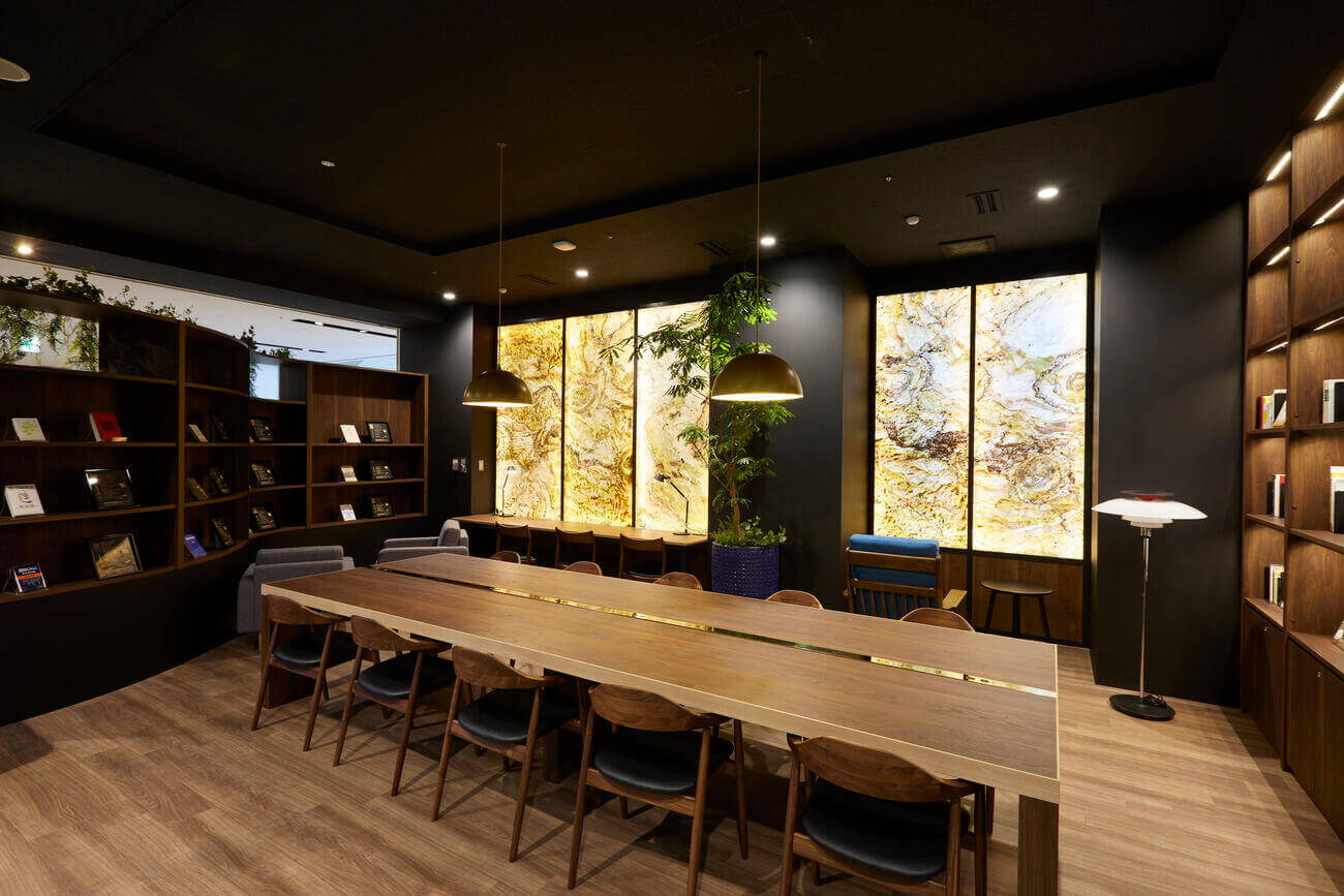 西梅田ブリーゼタワー